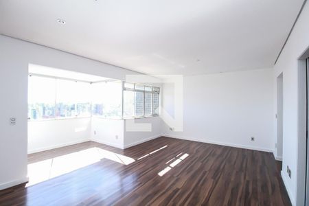 Apartamento para alugar com 3 quartos, 110m² em São Pedro, Belo Horizonte