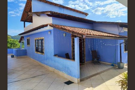 Casa à venda com 2 quartos, 207m² em Santa Barbara, Niterói