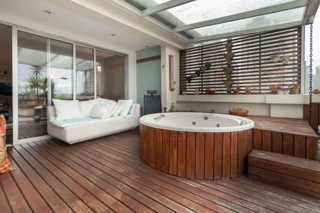 Apartamento à venda com 191m², 2 quartos e 3 vagas