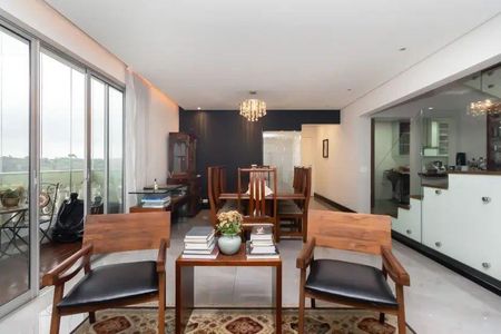 Apartamento à venda com 191m², 2 quartos e 3 vagas