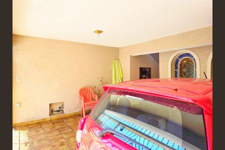 Casa à venda com 108m², 3 quartos e 2 vagasGaragem