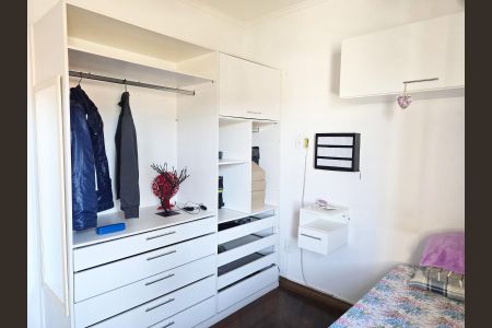 Casa à venda com 108m², 3 quartos e 2 vagas Casa à venda com 108m², 3 quartos e 2 vagasQuarto