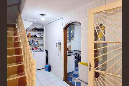 Casa à venda com 108m², 3 quartos e 2 vagas Casa à venda com 108m², 3 quartos e 2 vagasÁrea de serviço