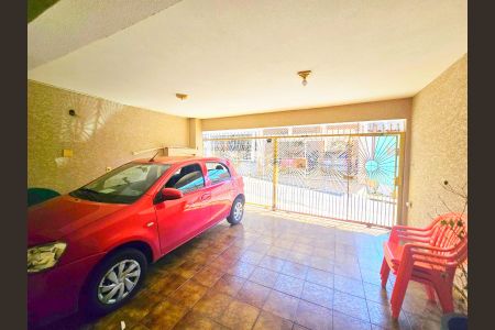 Casa à venda com 108m², 3 quartos e 2 vagasGaragem