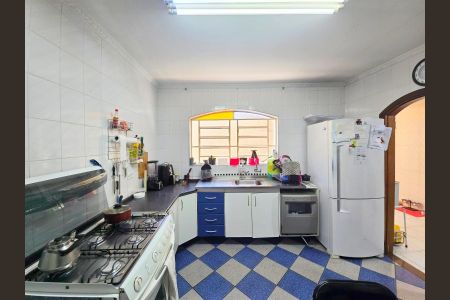 Casa à venda com 108m², 3 quartos e 2 vagas Casa à venda com 108m², 3 quartos e 2 vagasCozinha