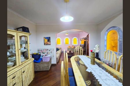 Casa à venda com 108m², 3 quartos e 2 vagasCopa