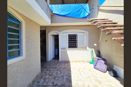 Casa à venda com 108m², 3 quartos e 2 vagas Casa à venda com 108m², 3 quartos e 2 vagasÁrea comum