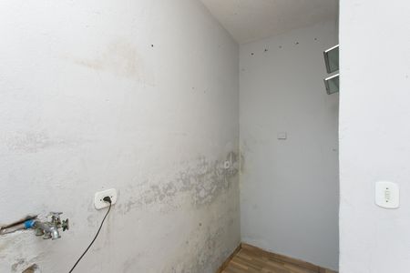 Área de Serviço  de casa para alugar com 1 quarto, 63m² em Jardim Moreno, São Paulo