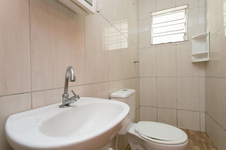 Banheiro  de casa para alugar com 1 quarto, 63m² em Jardim Moreno, São Paulo