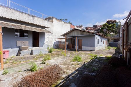 Casa para alugar com 900m², 4 quartos e 3 vagasQuintal