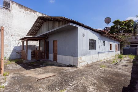 Casa para alugar com 900m², 4 quartos e 3 vagasQuintal