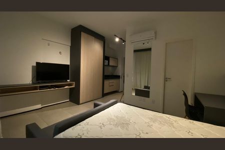 Sala/Quarto de kitnet/studio à venda com 1 quarto, 26m² em Vila Mariana, São Paulo
