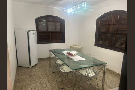 Casa à venda com 4 quartos, 200m² em Vila Progresso, Niterói