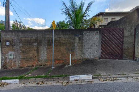 Casa à venda com 74m², 2 quartos e 3 vagasFachada