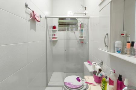 Casa à venda com 74m², 2 quartos e 3 vagasBanheiro