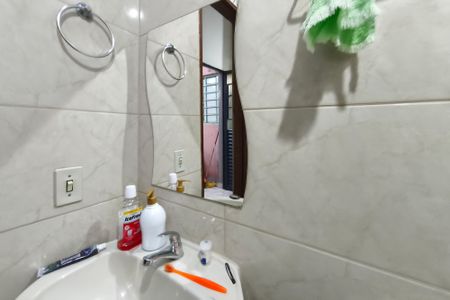 Casa à venda com 74m², 2 quartos e 3 vagasLavabo