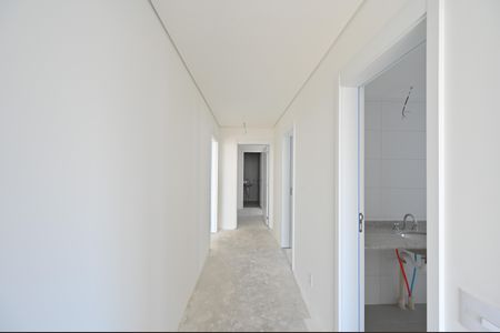 Apartamento à venda com 325m², 4 quartos e 1 vagaCorredor