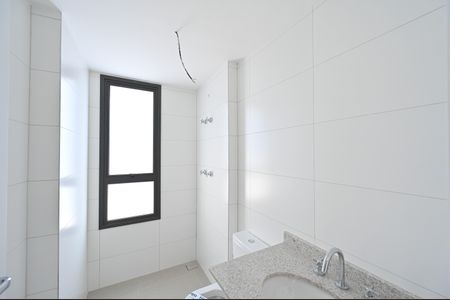 Apartamento à venda com 325m², 4 quartos e 1 vagaBanheiro da Suíte 2