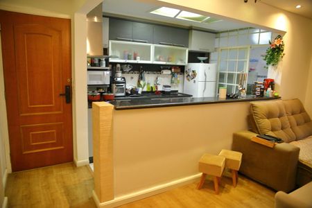 Apartamento à venda com 66m², 2 quartos e 1 vagaCozinha 