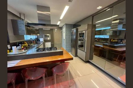 Apartamento à venda com 4 quartos, 150m² em Buritis, Belo Horizonte