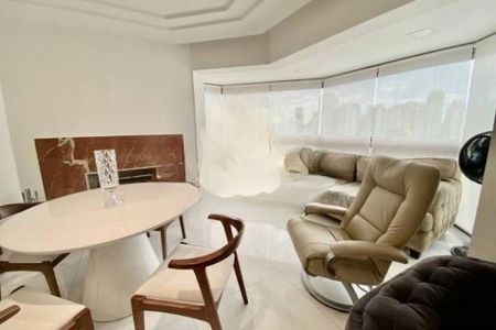 Apartamento à venda com 137m², 3 quartos e 5 vagas