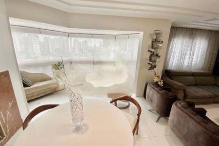 Apartamento à venda com 137m², 3 quartos e 5 vagas