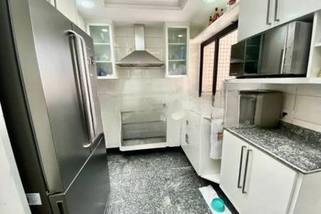 Apartamento à venda com 137m², 3 quartos e 5 vagas