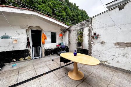 Casa para alugar com 196m², 4 quartos e sem vaga