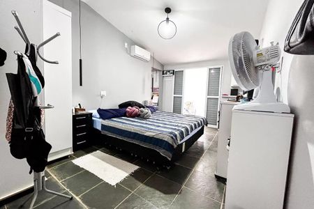 Casa para alugar com 196m², 4 quartos e sem vaga