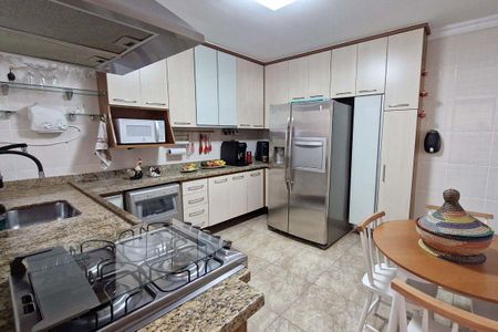 Casa à venda com 3 quartos, 102m² em Parque Vitoria, São Paulo