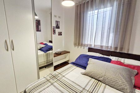 Casa à venda com 3 quartos, 102m² em Parque Vitoria, São Paulo