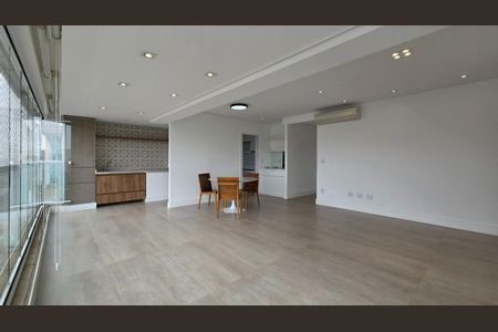 Apartamento à venda com 3 quartos, 95m² em Vila Firmiano Pinto, São Paulo