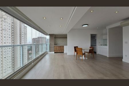 Apartamento à venda com 3 quartos, 95m² em Vila Firmiano Pinto, São Paulo