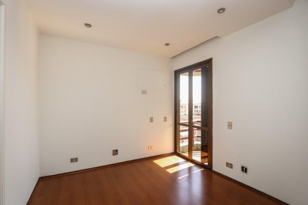 Apartamento à venda com 138m², 3 quartos e 3 vagas Apartamento à venda com 138m², 3 quartos e 3 vagasSuite 2