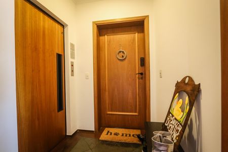 Apartamento à venda com 138m², 3 quartos e 3 vagas Apartamento à venda com 138m², 3 quartos e 3 vagasHall Social