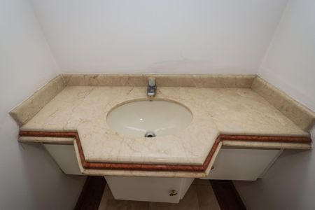 Apartamento à venda com 138m², 3 quartos e 3 vagas Apartamento à venda com 138m², 3 quartos e 3 vagasLavabo