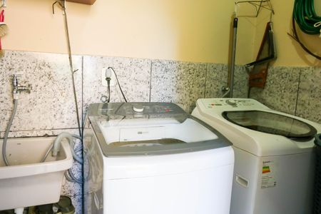 Casa de condomínio à venda com 87m², 2 quartos e 1 vaga Casa de condomínio à venda com 87m², 2 quartos e 1 vagaÁrea de Serviço