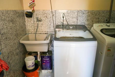 Casa de condomínio à venda com 87m², 2 quartos e 1 vaga Casa de condomínio à venda com 87m², 2 quartos e 1 vagaÁrea de Serviço