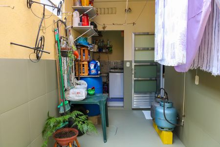 Casa de condomínio à venda com 87m², 2 quartos e 1 vaga Casa de condomínio à venda com 87m², 2 quartos e 1 vagaÁrea de Serviço