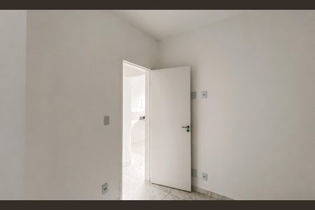 Quarto 2 de apartamento para alugar com 2 quartos, 44m² em Vila Sao Francisco, São Paulo