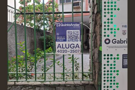 Apartamento à venda com 110m², 2 quartos e sem vaga Apartamento à venda com 110m², 2 quartos e sem vagaPlaca