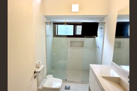 Casa à venda com 4 quartos, 252m² em Alphaville, Santana de Parnaíba