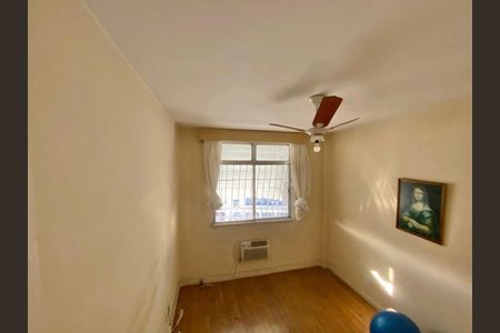 Apartamento à venda com 75m², 2 quartos e 1 vagaQuarto 2