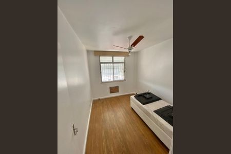 Apartamento à venda com 75m², 2 quartos e 1 vagaQuarto 2