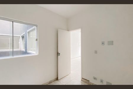 Quarto 2 de apartamento para alugar com 2 quartos, 44m² em Vila Sao Francisco, São Paulo