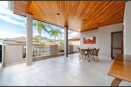 Casa à venda com 4 quartos, 450m² em Residencial Onze (Alphaville), Santana de Parnaíba