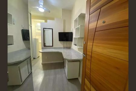 Apartamento à venda com 1 quarto, 16m² em Catete, Rio de Janeiro