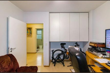 Apartamento à venda com 130m², 3 quartos e 3 vagas