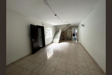 Casa à venda com 3 quartos, 280m² em Vila Gustavo, São Paulo