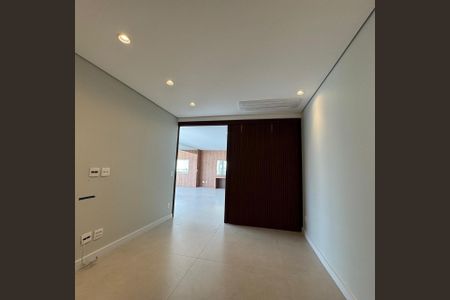 Apartamento à venda com 4 quartos, 342m² em Vila Cordeiro, São Paulo